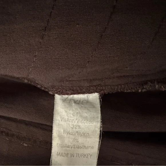 🛍️SALE🛍️ Vivid Vintage Women's Dress with a Front Full Zip Closure (Brown) - Picture 6 of 7